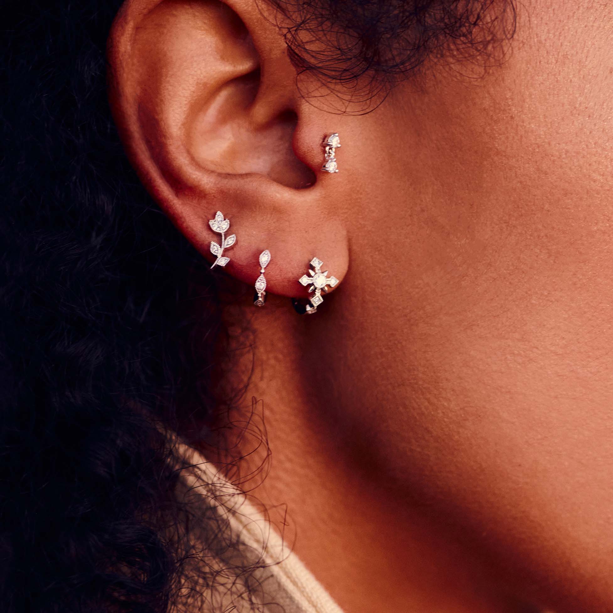 Single earring - Glory tiny hoop