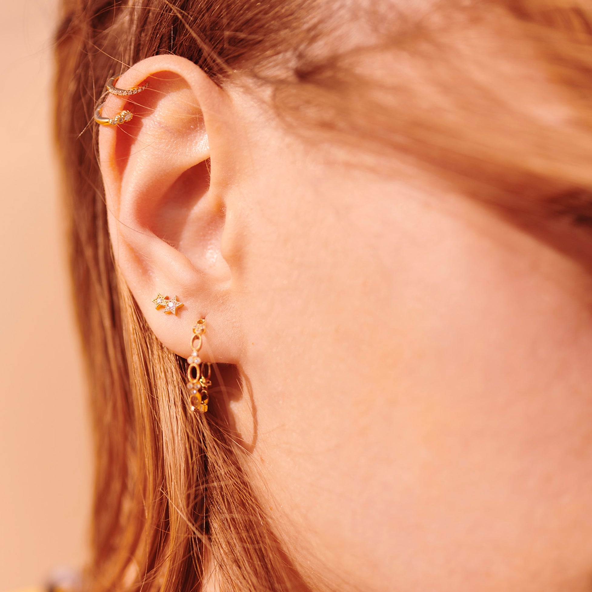 Single earring - Three diamonds